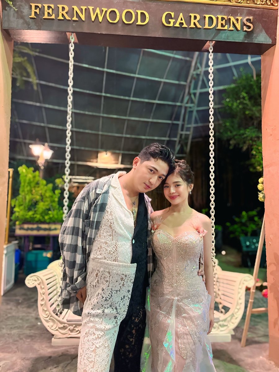 mharvzolivarez's tweet photo. Ikaw lang nakapagpasayaw at rampa sakin sa maraming tao. Mahal talaga kita HAHAHAH @biancadeveraa 

BIANCA WHIMSICAL NIGHT 
#LaSoireeDeBianca https://t.co/LtmLQpp5eg