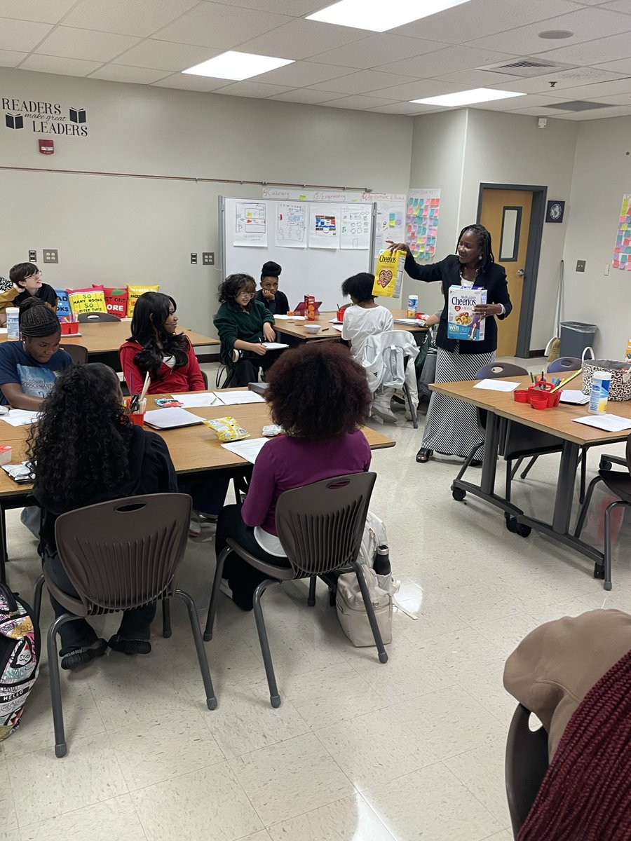 Roberta Axson tweet media