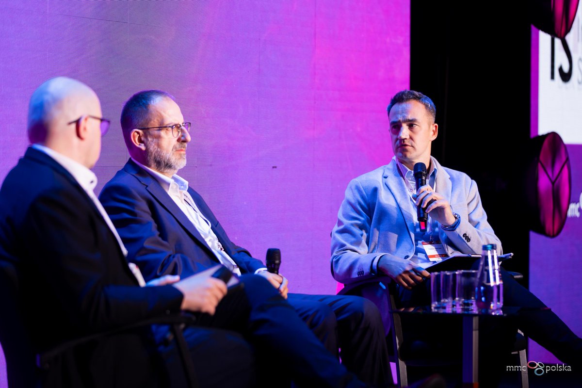 Data Economy Congress tweet media