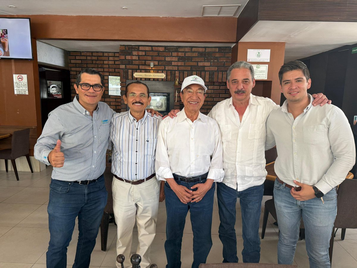 Sostuvimos una reunión con el Lic. Edmundo Barrera, Gerente Corporativo de Relaciones Laborales de la empresa Bachoco, dialogamos para sumar esfuerzos en temas laborales, de salud, educación, medio ambiente, en favor de las y los trabajadores. #CROQUIZATE