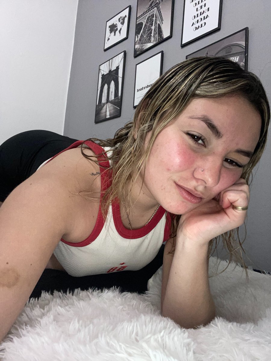 Grace_Flare_'s tweet photo. i pretend I'm shy in public, but I'd take dick in the parking lot without a second thought. FREE LINK ⬇️ https://t.co/ENSymVcW1D