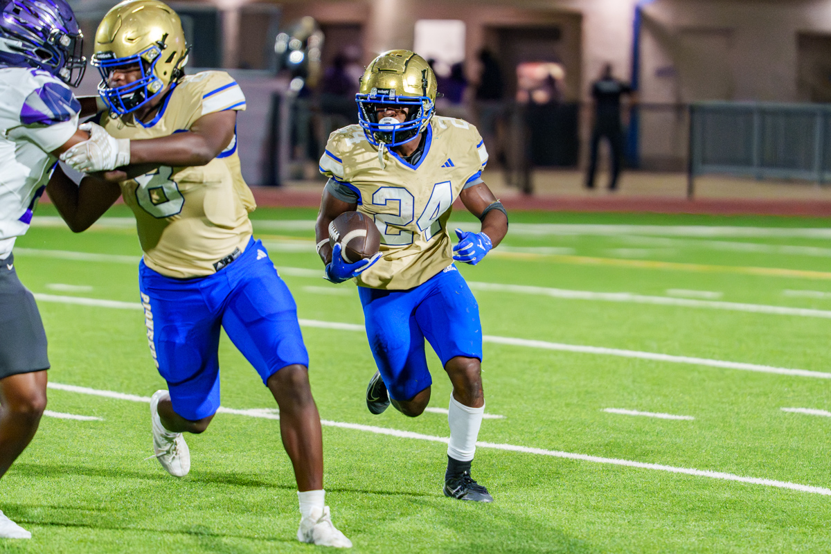 emsisdathletics's tweet photo. Pioneers clinch nail-biting win over Crowley
Read more here:
https://t.co/BtbkXk626q https://t.co/3W0p2O11Em