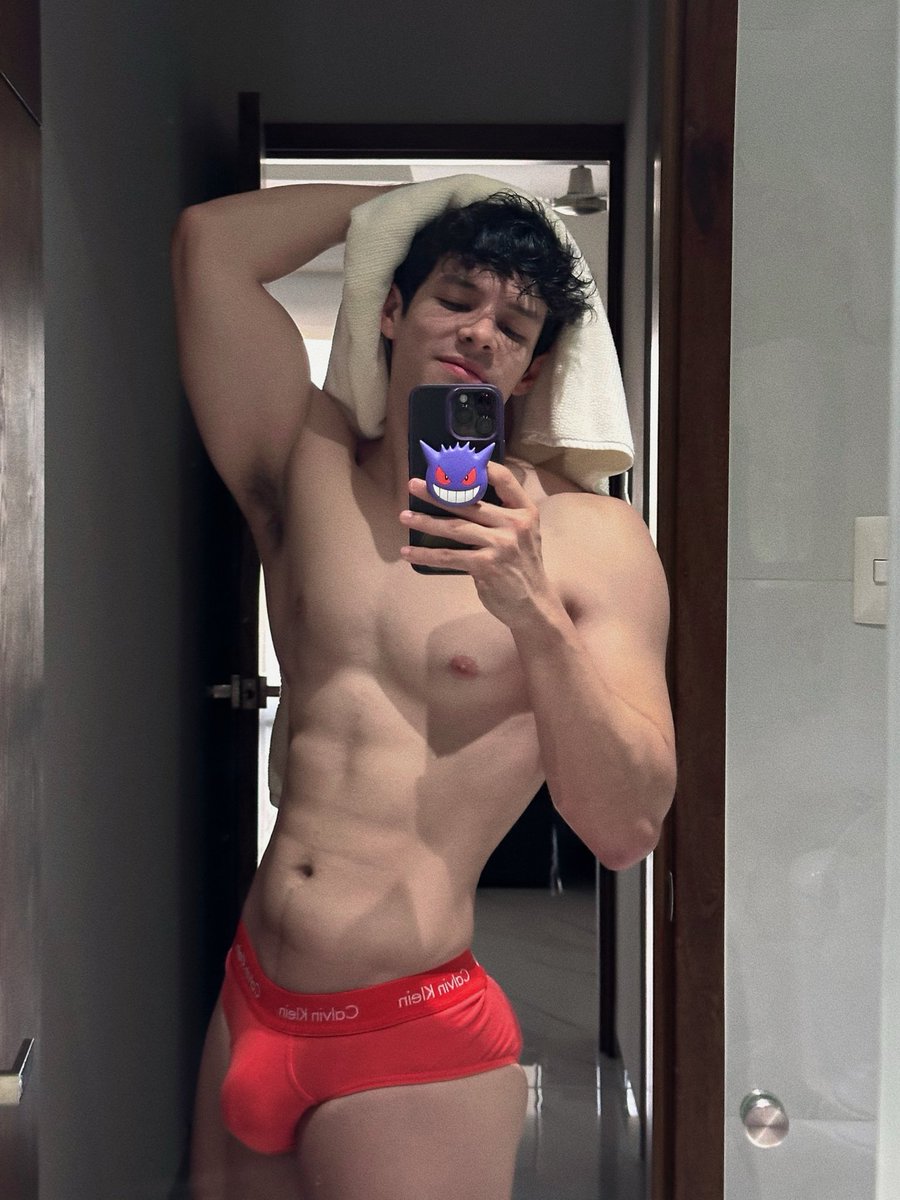 thisisnotrikoX's tweet photo. Estamos de vuelta 🫰🏻 https://t.co/QcEJsrNowI