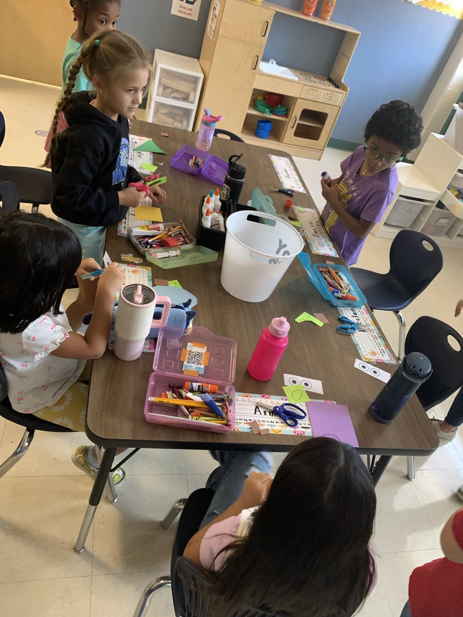 Mrs_ABarrett's tweet photo. We kicked off bully prevention month with a fun fall friendship lesson with our K-2 students learning about respect. We loved Spookley and creating a class pumpkin patch @NISD @NISDCounseling @NISDWernli @NCANorthside @MsGarza17 #RootEdWernli https://t.co/fNubuR26IA