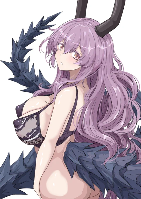 LM7さんのティフォンの髪の毛の描き込み凄いよね。あの1/10も再現できてないわ。でも描くのは楽しかった。
