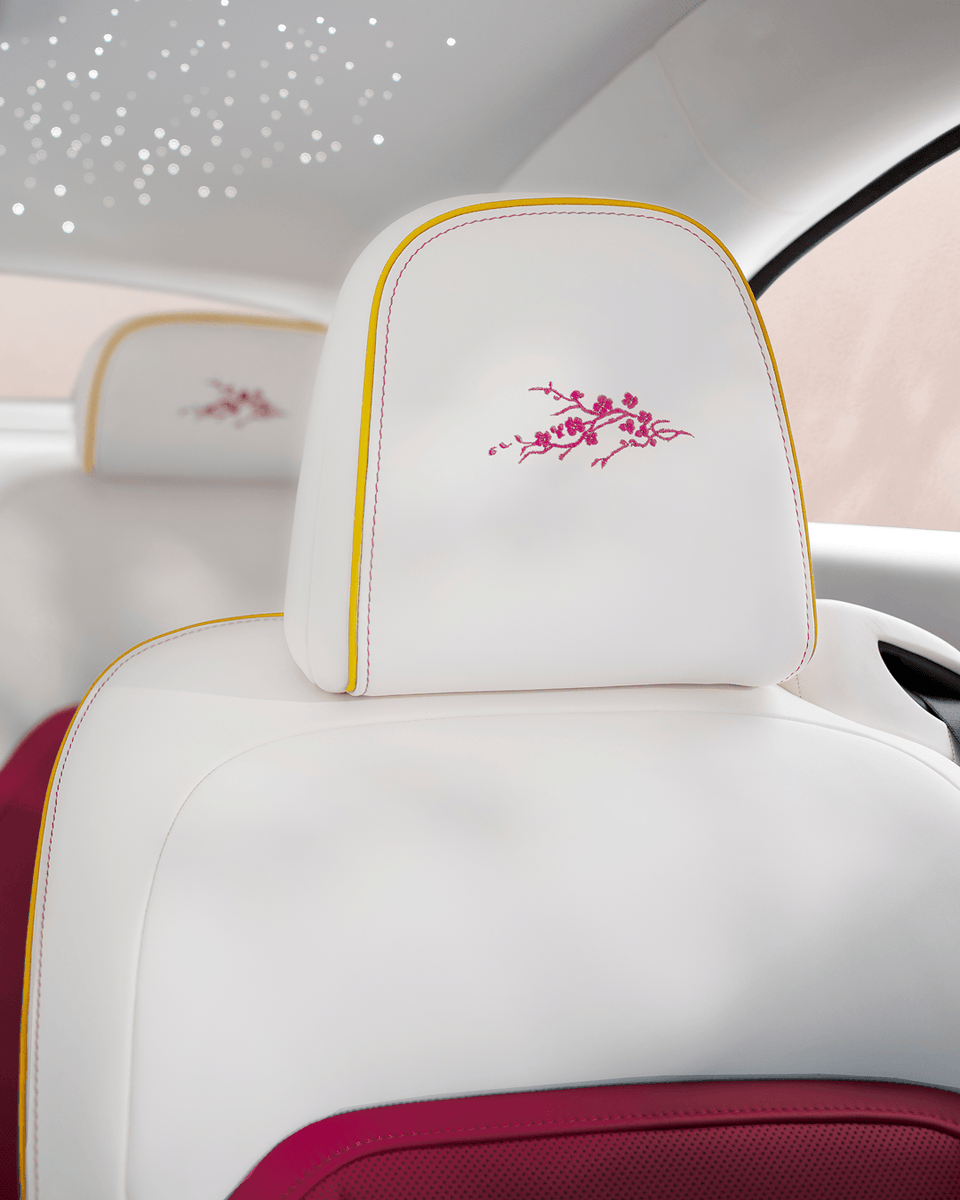 Introducing Spectre Inspired by Primavera, a poetic tribute to spring’s fleeting brilliance.

With three curated expressions, this Bespoke series is a celebration of the season’s enchanting sensations. 

Discover #RollsRoyceSpectre

#RollsRoyce #RollsRoyceEdinburgh #Edinburgh