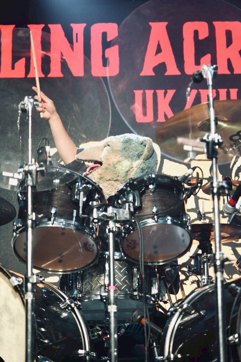 Birmingham // XOYO  // 03.10.25 

Thank you, Birmingham! Wonderful mates! 🐺🖤

🎧 Listen to the setlist: 
x.gd/wIqvO1

🎟️ Tickets for the rest of the tour: 
MWAM.lnk.to/live2025