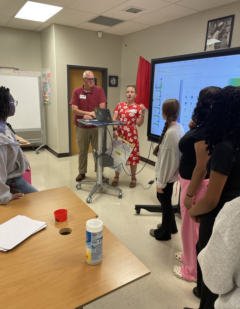 Roberta Axson tweet media