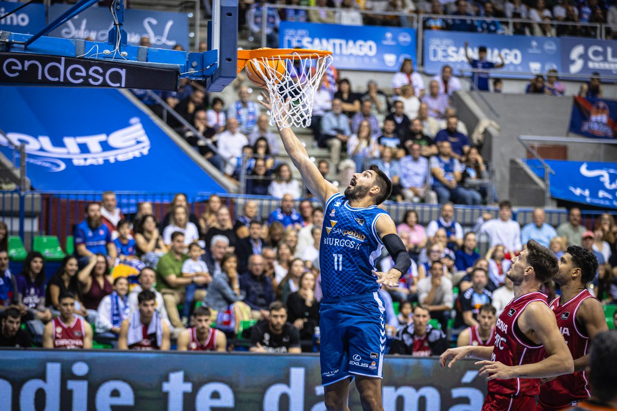 Dani Díez superó el sábado los 2⃣0⃣0⃣0⃣ puntos anotados en ACB 👏

¡Por muchos más con nuestra camiseta, <a href="/danidiez11/">dani diez</a>! 

#TocaCumplir 💙