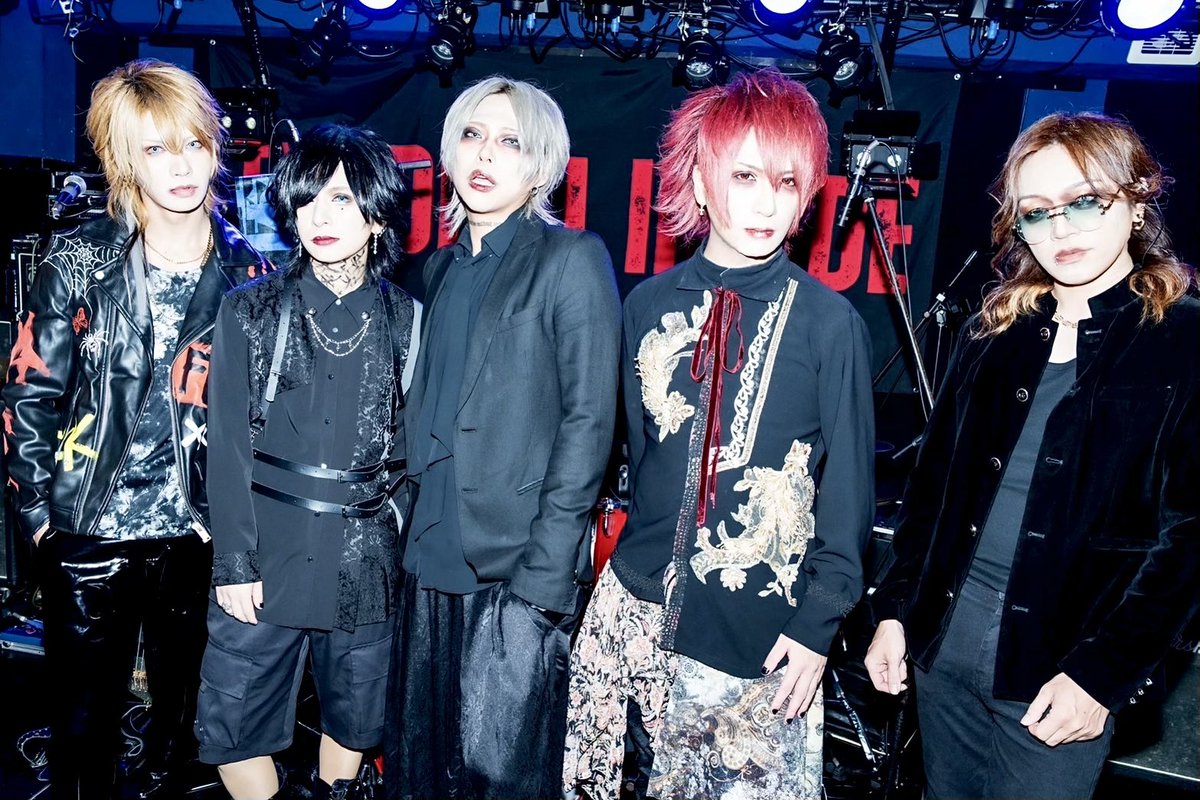 AryuOfficial_'s tweet image. THE DEVIL INSIDE

2025.10.6
LASTSU魔ER

お疲れ様でした

最高潮の盛り上がり
ありがとうございました