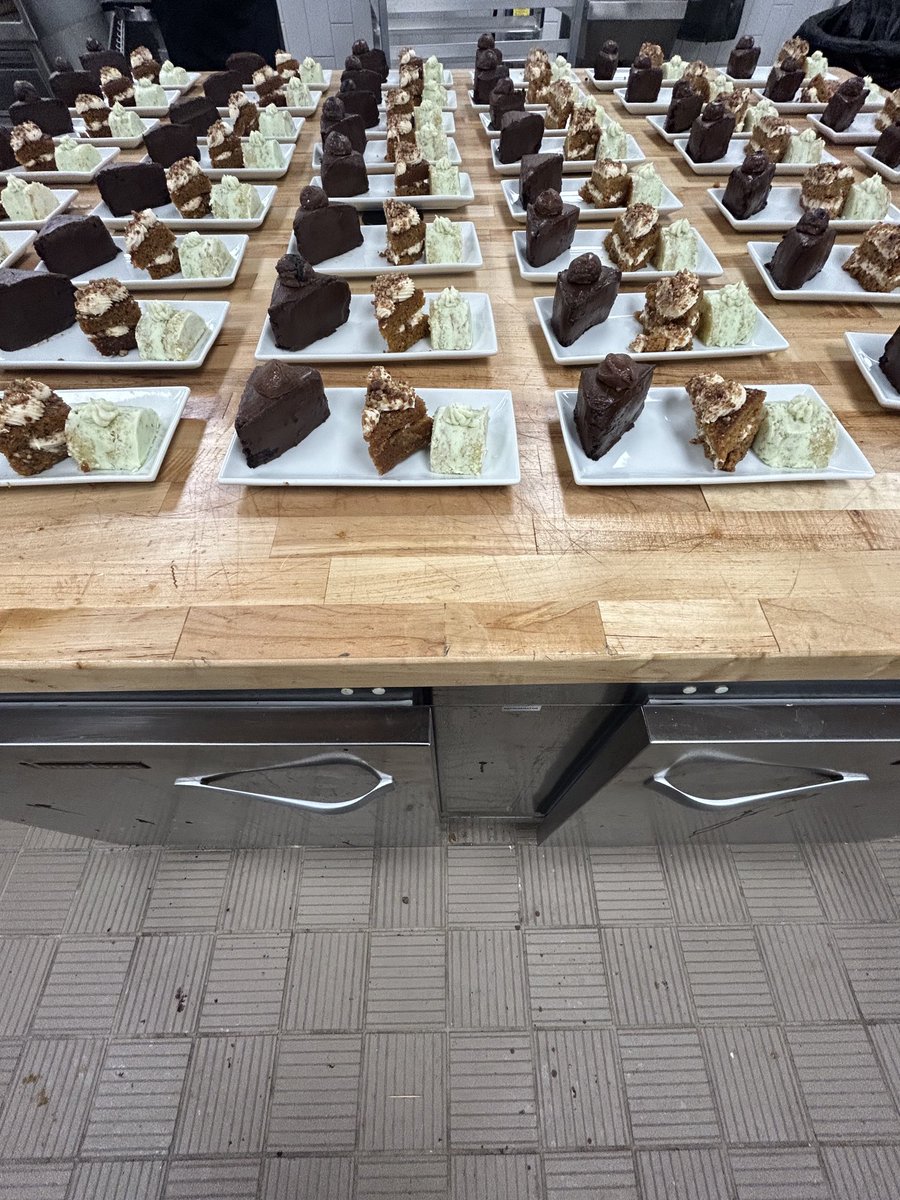 Hardy's Cafe at Walnut Grove HS tweet media