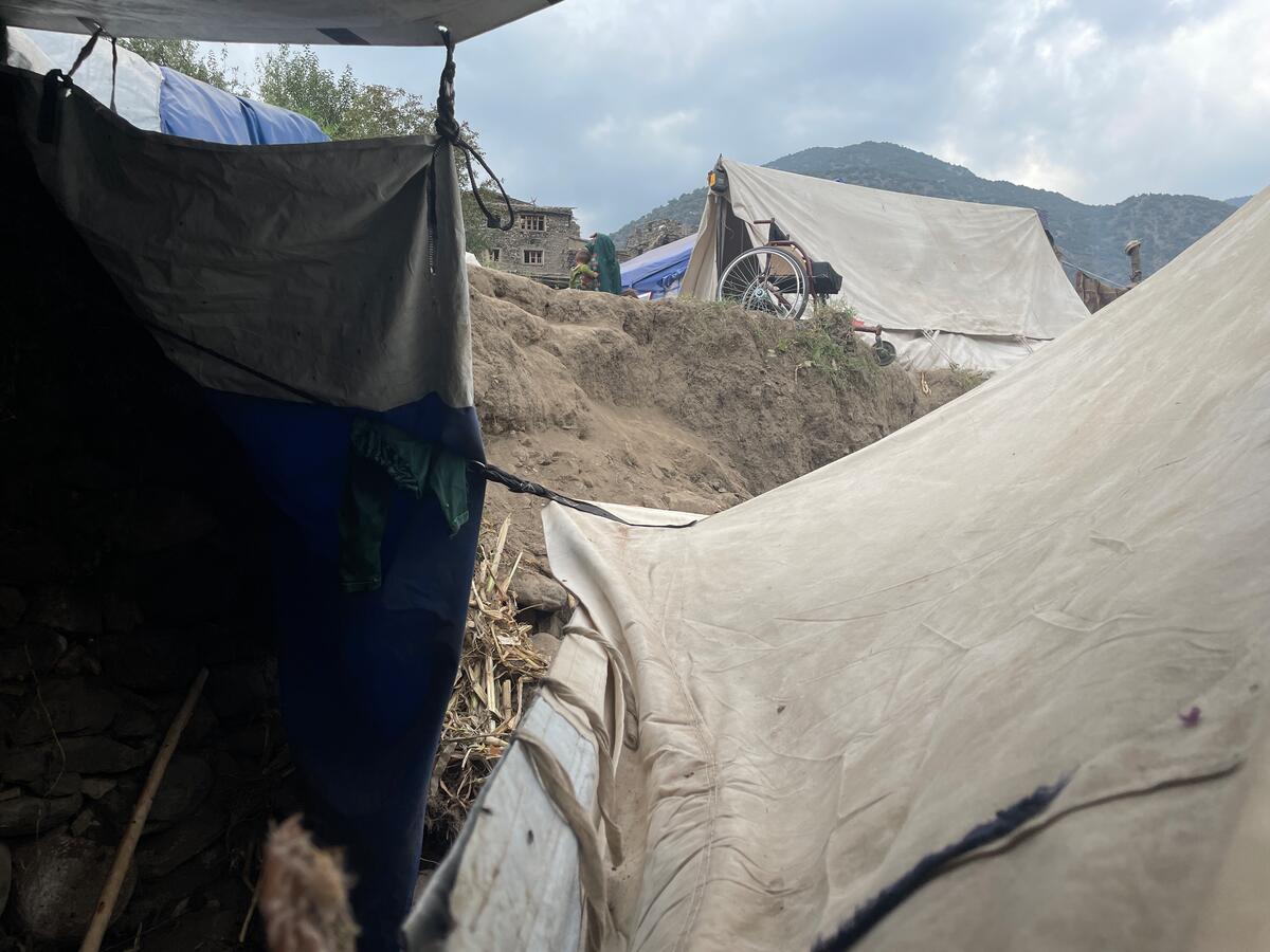 AFGHANISTAN EARTHQUAKE, ONE MONTH ON: "We have nothing of our own" - Many children have lost a parent, some orphaned, and countless households have lost their source of income.”
Spoxperson available. Full Release: social.savethechildren.ca/46SIcyp