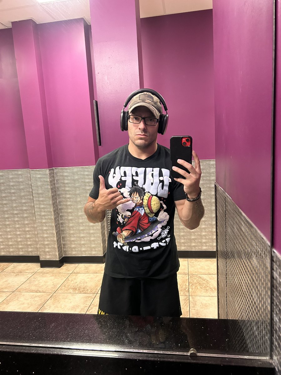 ResilientDadFit's tweet photo. Not like deload week but it’s necessary for growth #gymlife #fitnessaddict https://t.co/duy6SmBMKk