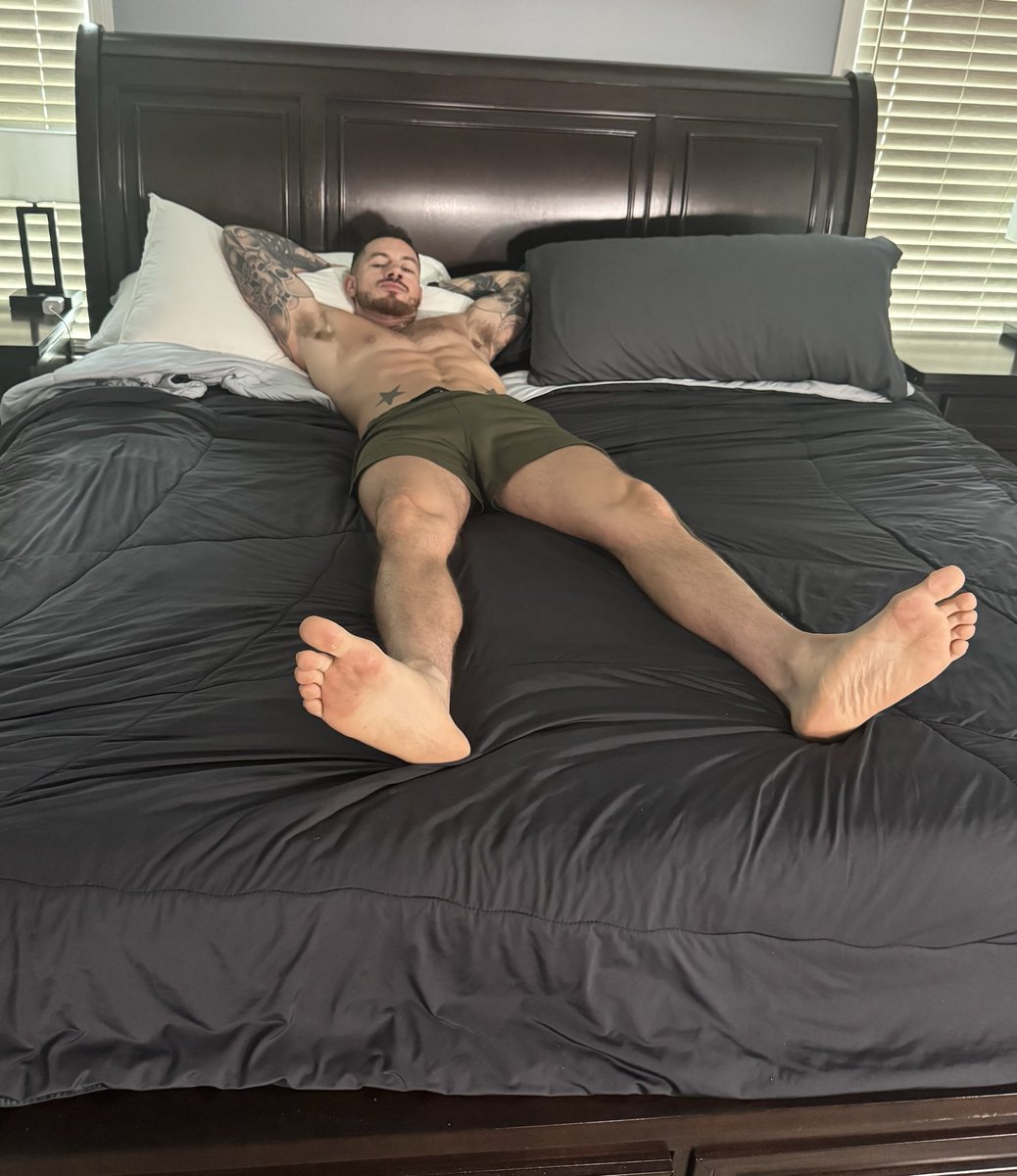 Daddy Shawn 👟 tweet media