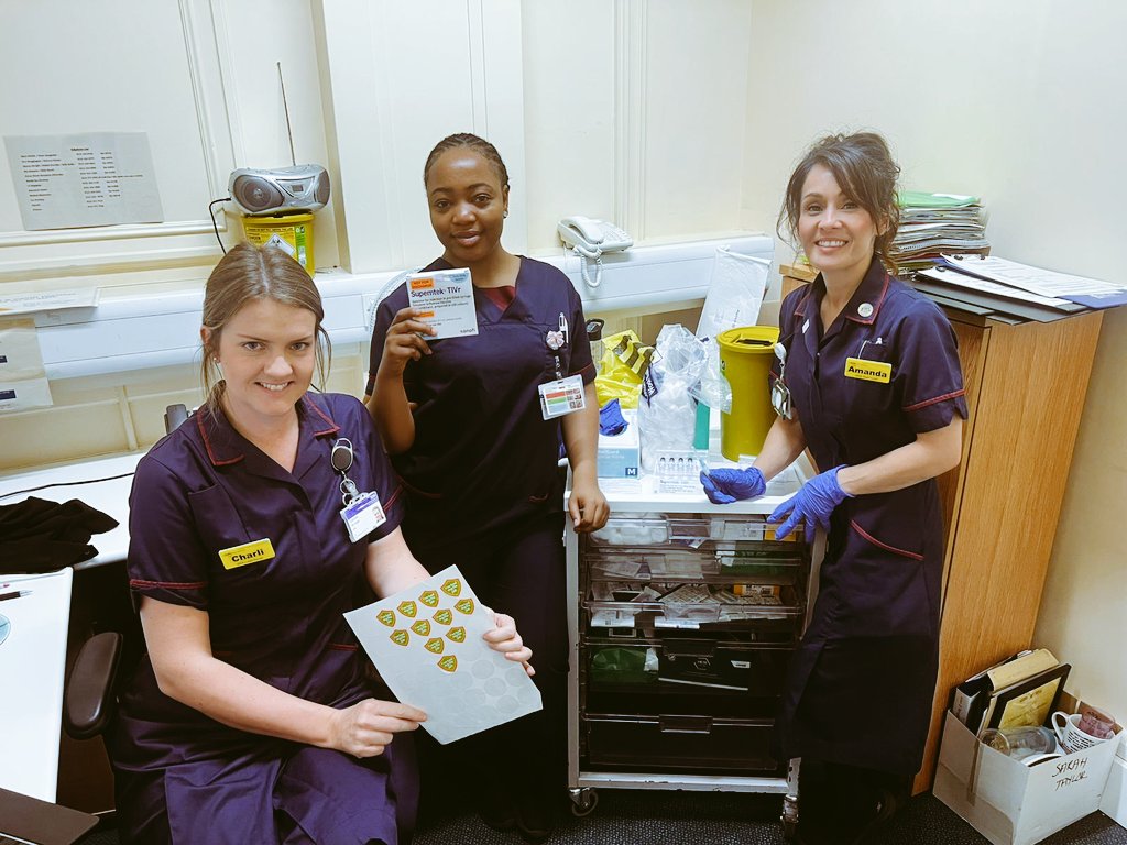 UHB_SoN's tweet photo. UHB SNA &amp; Specialist Education teams working together across Heartlands Hospital fighting the flu vaccine 🦠🦠🦠 https://t.co/BAieyvLPyW