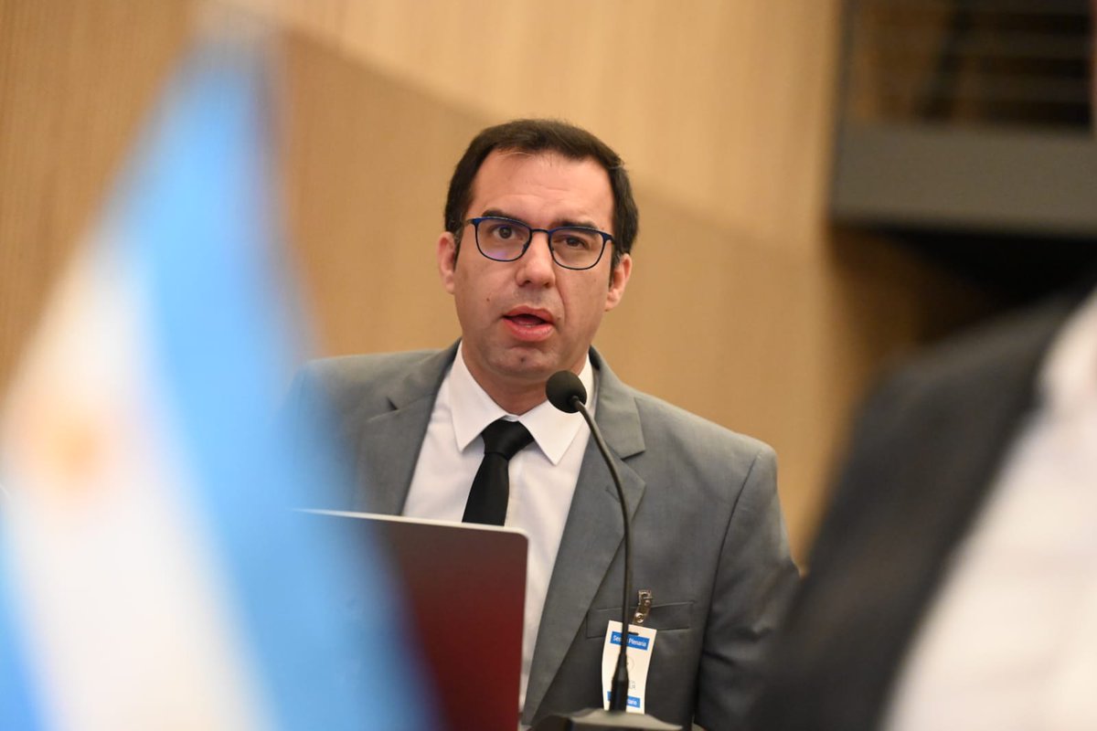 #ISesiónExtraordinaria Parlamentario <a href="/Raul_Bittel/">Raúl Bittel</a>🇦🇷
“El 2 de octubre realizamos en este Parlamento el Segundo Coloquio sobre Tecnologías del Hidrógeno. Agradezco a las instituciones que hicieron posible este debate fundamental para nuestra región.”