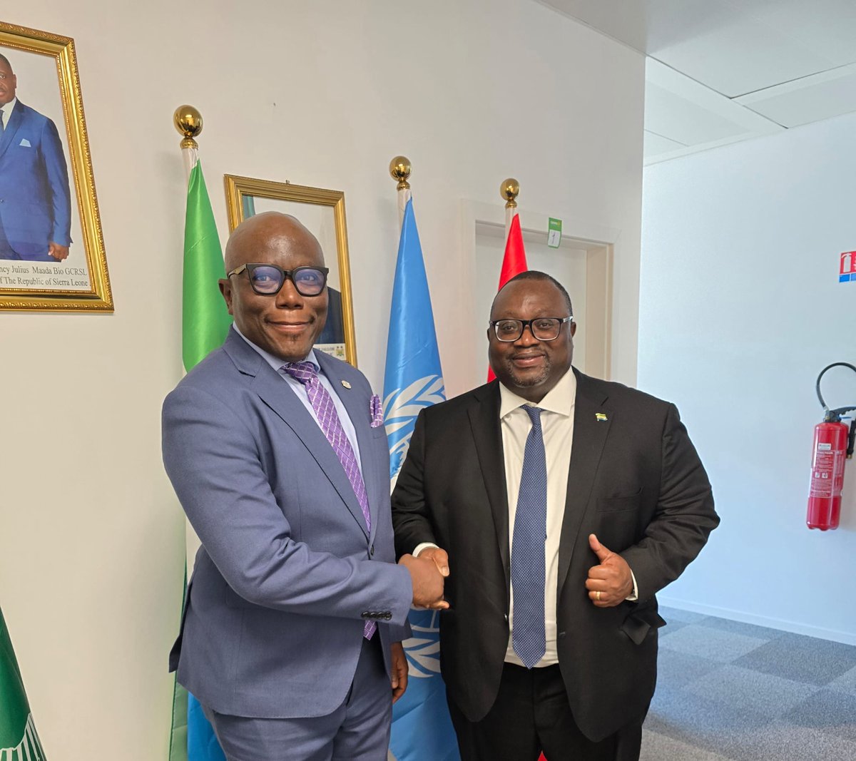 On the margins of the 76th Session of the UNHCR Executive Committee in Geneva (6–10 Oct 2025), Amb. Chief Ernest Ndomahina, Commissioner of NaCSA, paid a courtesy call to the Permanent Mission of #SierraLeone. He was warmly received by Amb. Lansana Gberie. 🇸🇱🤝