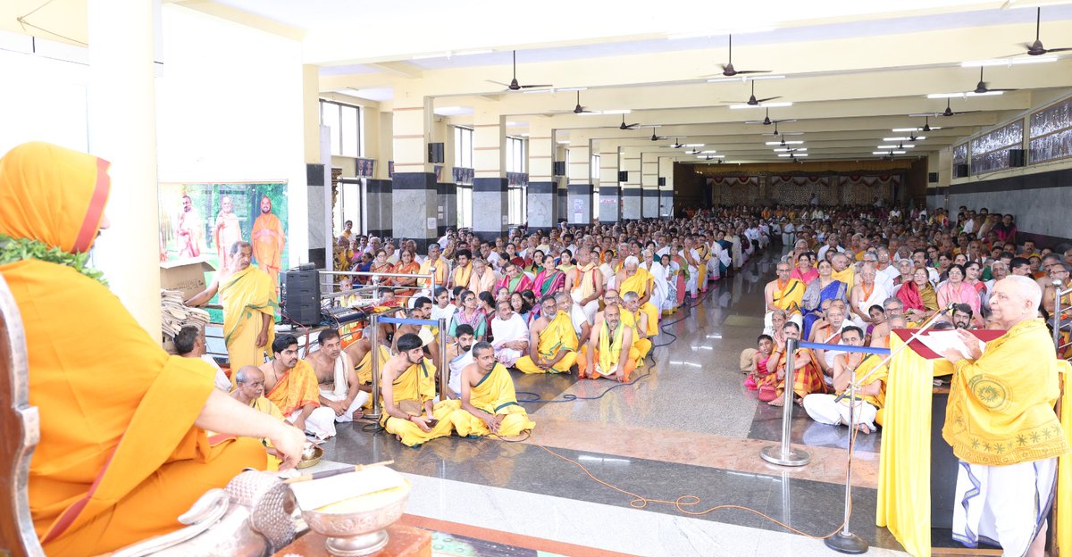 Sri RamachandrapuraMatha 🕉️ (@shankarapeetha) on Twitter photo ಶ್ರೀ ರಾಘವೇಶ್ವರ ಭವನ, ಅಗ್ರಹಾರ, ಸಾಗರ - ಧನ್ಯಾನುಗ್ರಹ ಸಮಾರಂಭ
05-10-2025 ಶ್ರೀ ರಾಘವೇಶ್ವರ ಭವನ, ಅಗ್ರಹಾರ, ಸಾಗರ - ಧನ್ಯಾನುಗ್ರಹ ಸಮಾರಂಭ
05-10-2025