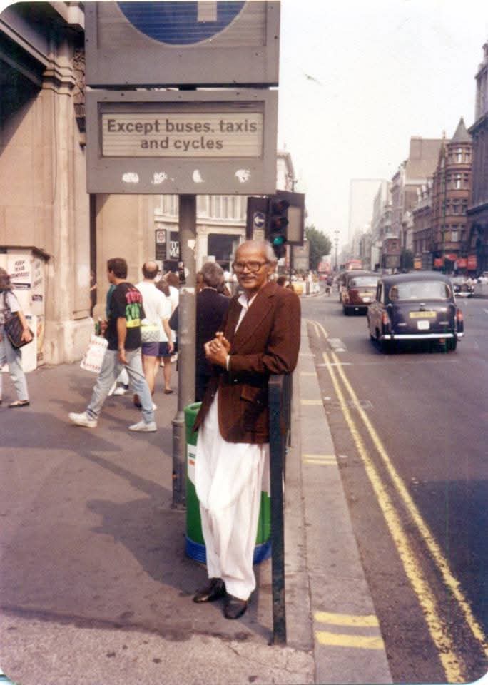 او ٻيلي بچايو منهنجي ٻولي.
او سنڌي بچايو پنهنجي ٻولي.
استاد بخاري