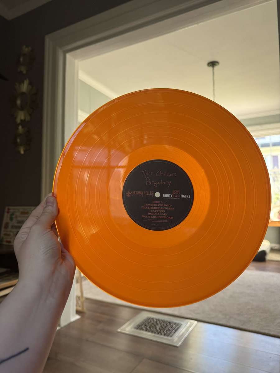 Grabbed these at Walmart this weekend 🤠 the orange is translucent but you can’t really tell in the picture