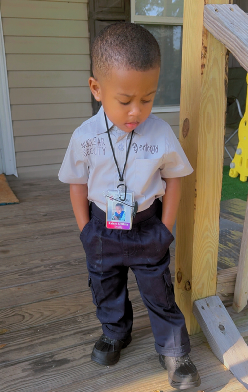 EntergyNuclear (@entergynuclear) on Twitter photo Our teams are inspiring the next generation of nuclear energy enthusiasts!😄 
Aisha W., a nuclear security guard at Grand Gulf Nuclear Station, shared with us that her grandson dressed up as his role model for Grandparent’s Day at his school. Looking good, Kaiser!🙌 #WePowerLife Our teams are inspiring the next generation of nuclear energy enthusiasts!😄 
Aisha W., a nuclear security guard at Grand Gulf Nuclear Station, shared with us that her grandson dressed up as his role model for Grandparent’s Day at his school. Looking good, Kaiser!🙌 #WePowerLife