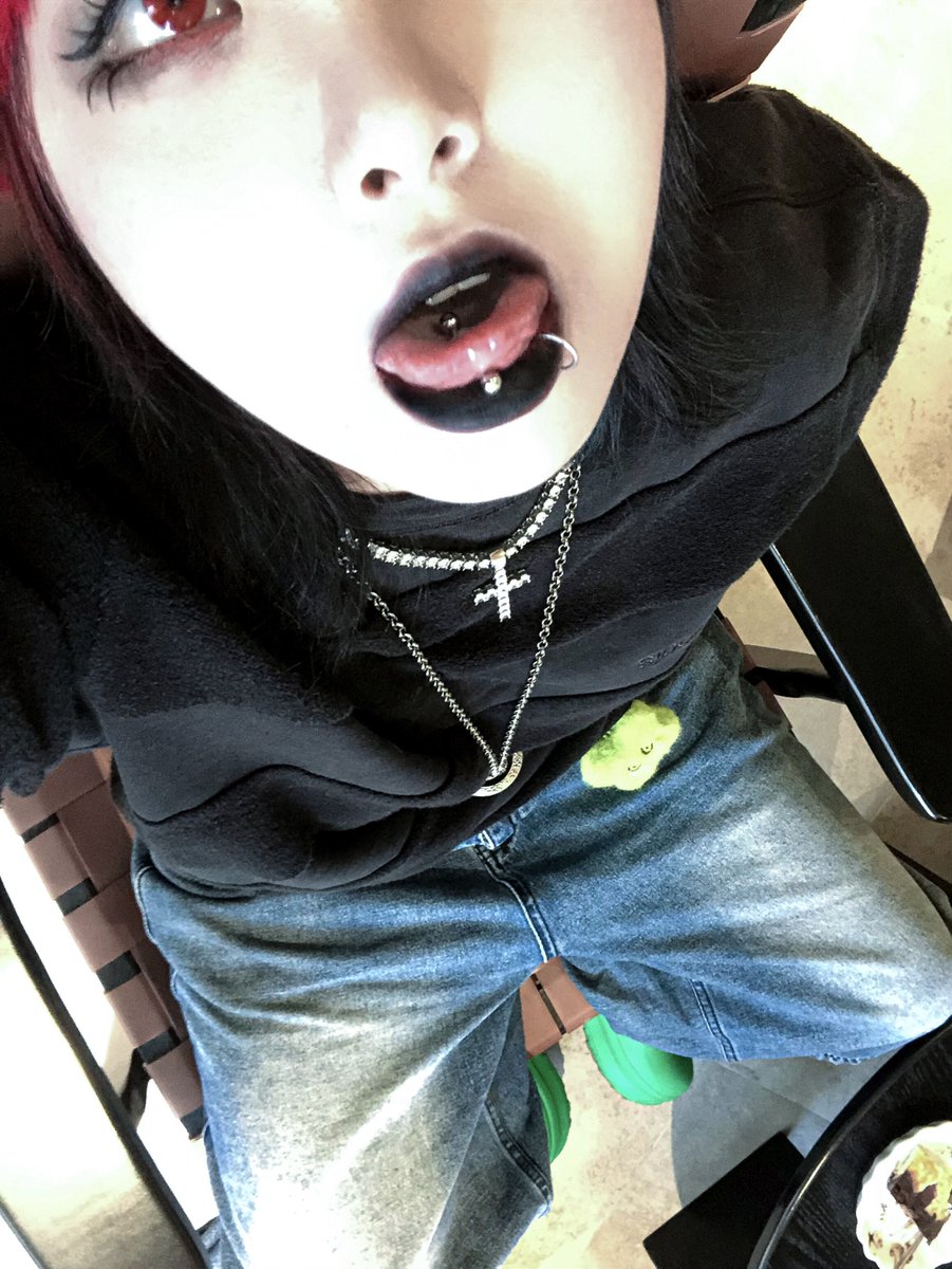 黄推福利内容 - 吊丝尸块姐的精彩图片 福利姬吊丝尸块姐分享的黄推图片2 - 网红私拍内容