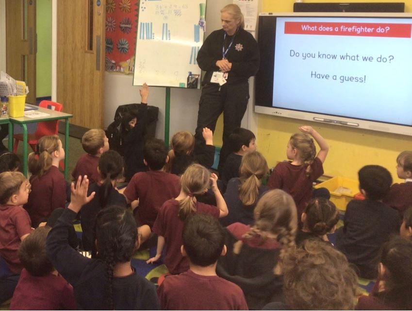 WestfieldPri's tweet photo. 🚒🔥 Our Year 2 students had an exciting visit from the fire service today! They learned all about fire safety, met a real fire fighter and had a go at plenty of activities. A big thank you to our local heroes! 👨‍🚒👩‍🚒 #FireSafety #Year2 #CommunityHelpers https://t.co/0BgGA53ivP