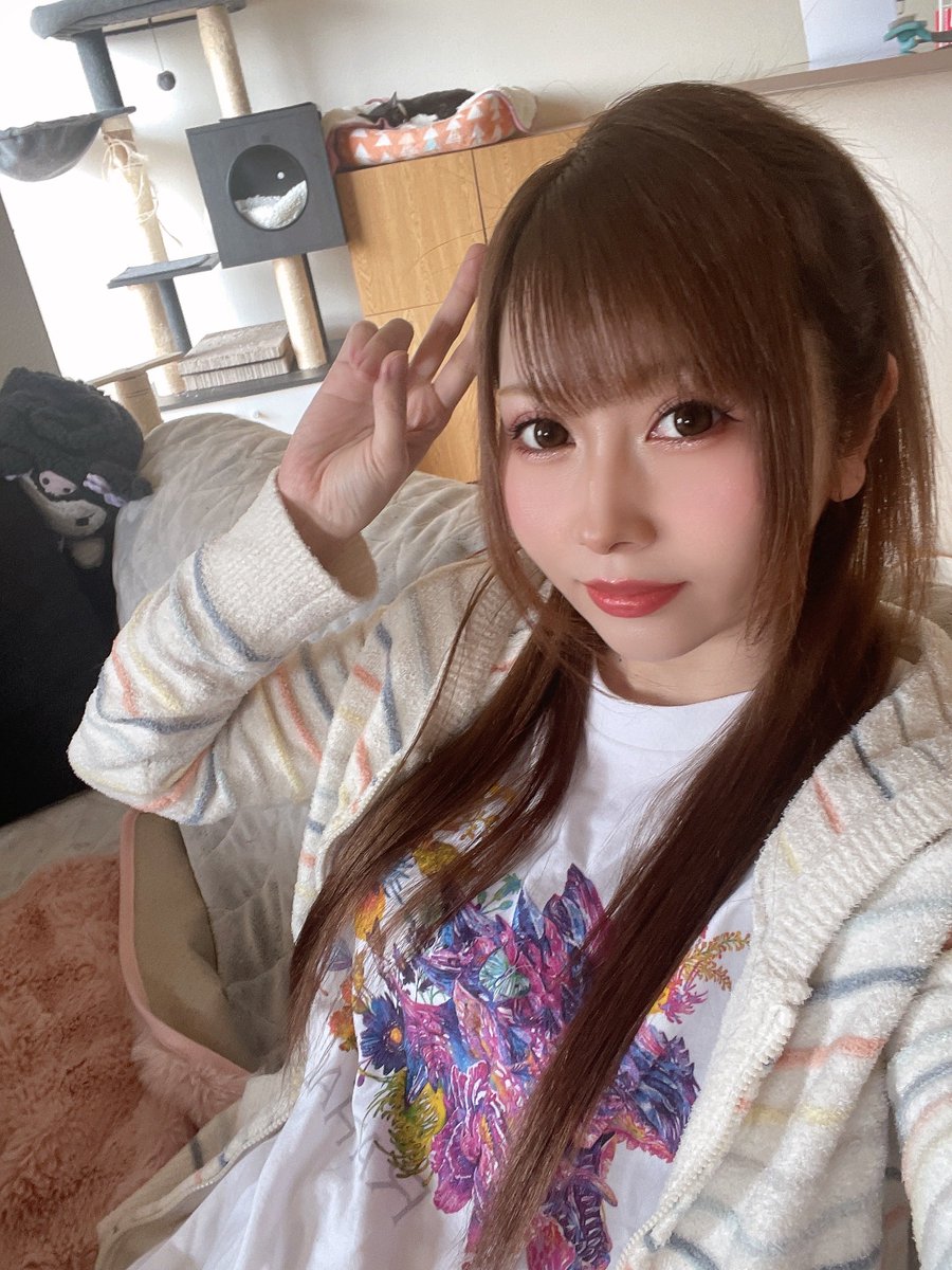 2025/10/07 - ̗̀ 🎂𝐇𝐚𝐩𝐩𝐲 𝐁𝐢𝐫𝐭𝐡𝐝𝐚𝐲私🎂 ̖́- 無事21歳に