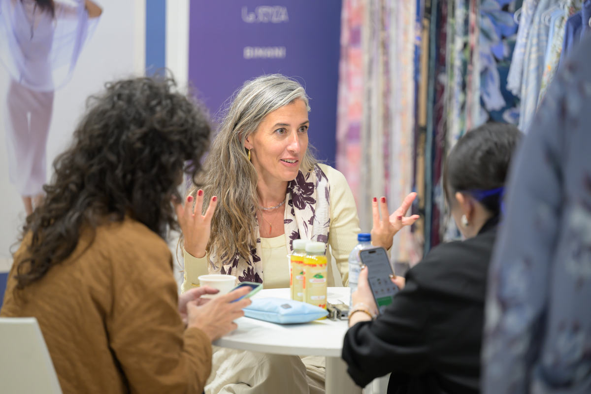 MesseFrankfurtF's tweet image. Texworld Apparel Sourcing Paris Sept. 2025 🚀
✔️ 1,260 exhibitors, 32 countries
✔️ 7,000+ visitors, 108 countries (+26%)
✔️ Buyers from Inditex, Mango, Primark, Hugo Boss & more
📅 Next edition: Feb 2–4, 2026 – Paris Le Bourget
#TexworldParis #Sourcing