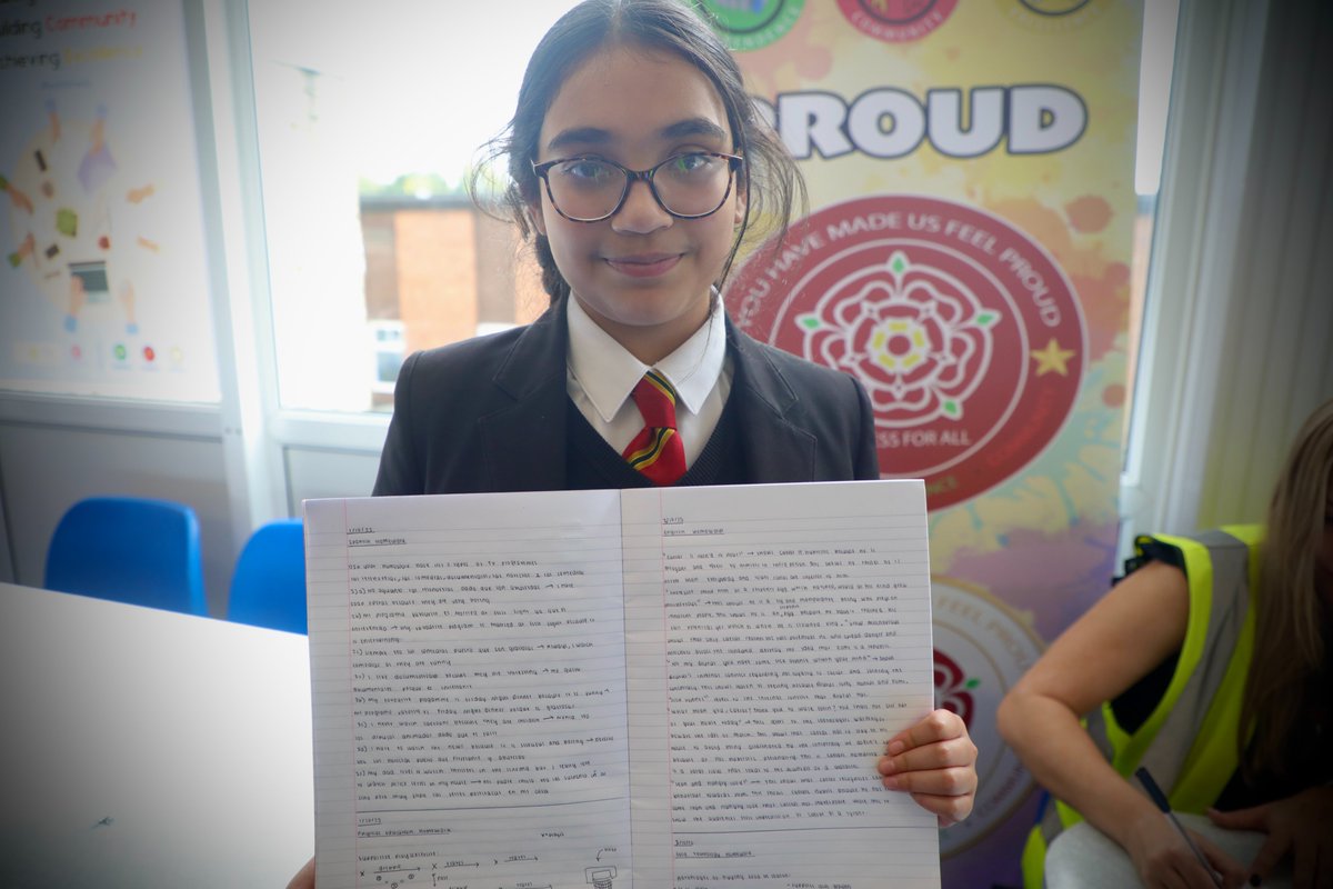 SmithillsSchool's tweet photo. YEAR 9 PROUD EVENT 🤩
Today is our weekly Proud event for year 9.
We get the opportunity to look at some of the amazing work they have produced this week and give them a little treat in return!
#year9 #proud #events #wowwork #Amazing #treats #SmithillsFamily #SmithillsSchool #successforall