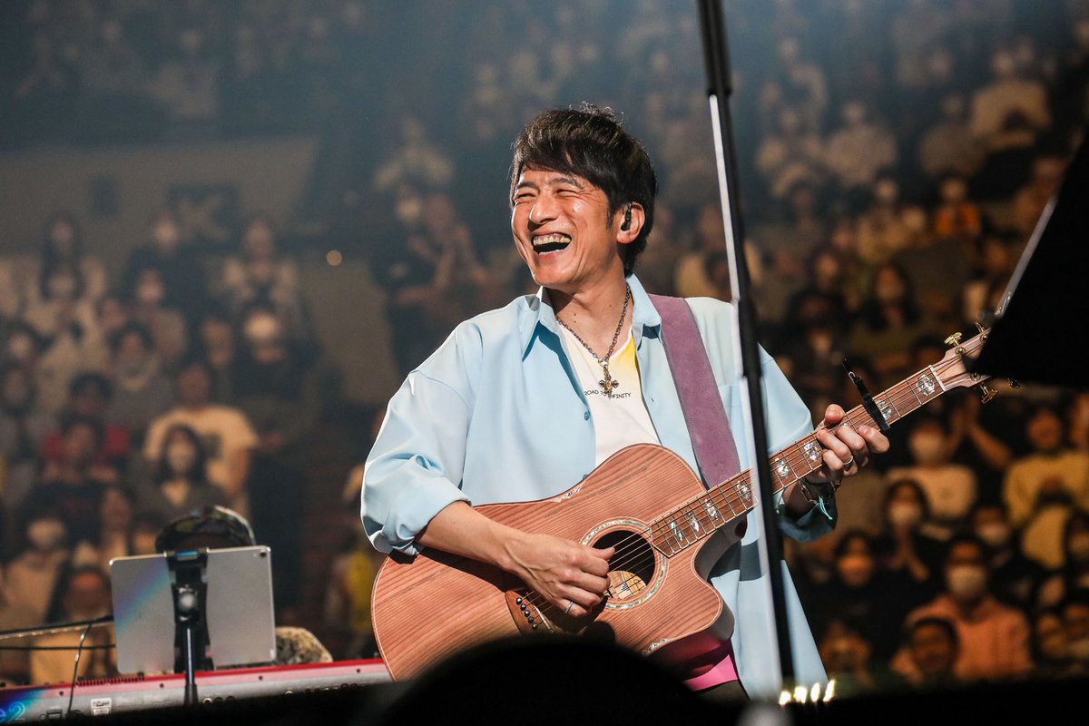 観客を見ながら笑う桜井さんが大好きなのです🥰