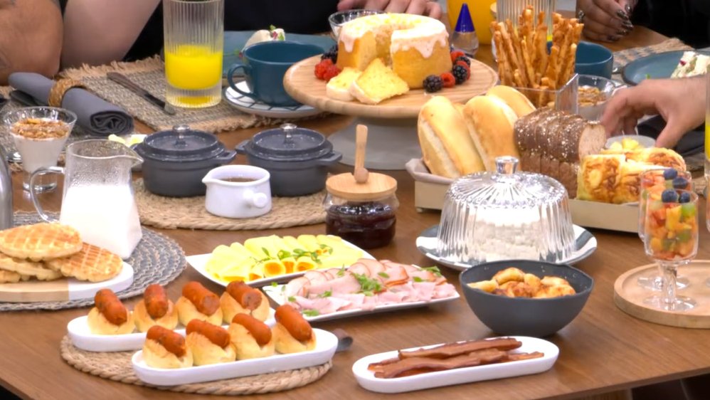 Café especial no CT ☕✨
Sobral já está a todo vapor!
É HOJE, Brasil! 🔥
Nosso Sobral é NOTA 🔟!
#EstrelaDaCasa 
#Gshow
#TeamDanielSobral