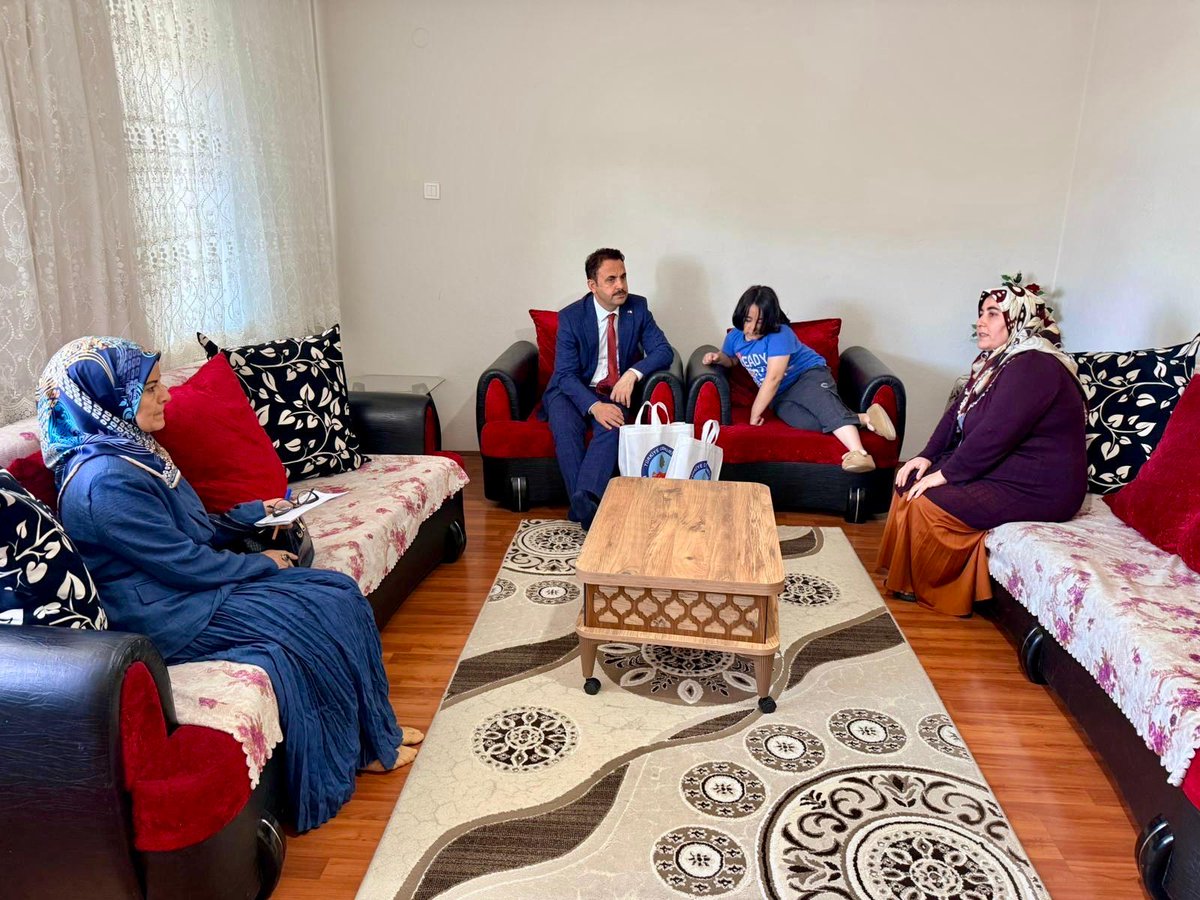 🏠Ezgintürk Ailesine,
🏠İlimli Ailesine,
🏠Öztürk Ailesine,
🏠Sıvacı Ailesine ve
🏠Karaman Ailesine,
misafirperverliklerinden dolayı teşekkür ediyoruz.
#KocasinandaBirAileyiz❤