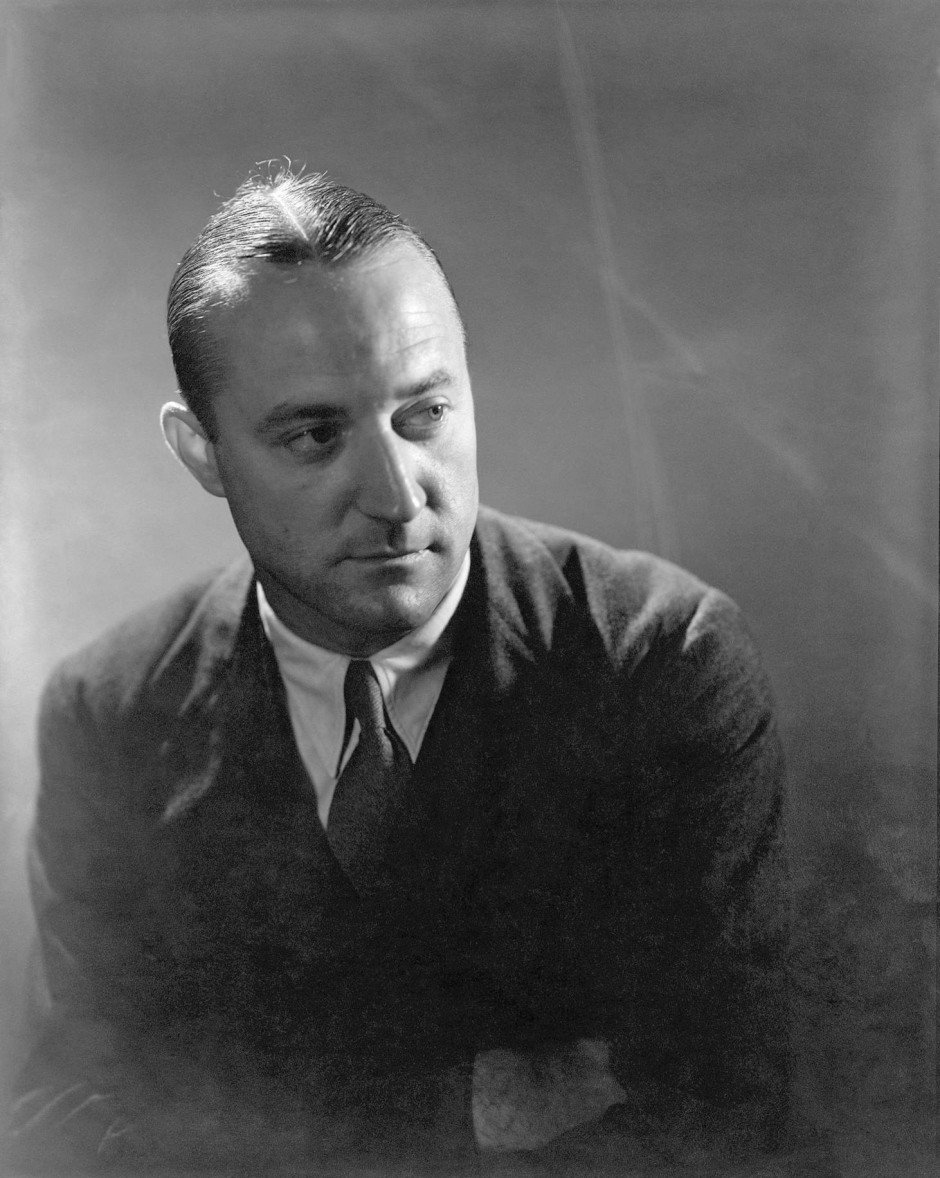 "Todo el evangelio de Karl Marx puede resumirse a una sola frase:
'Odia a quien esté mejor que tú' "

Henry Hazlitt