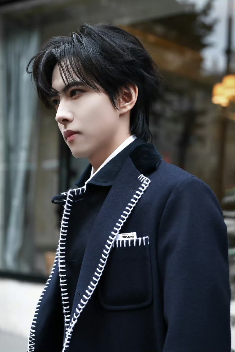 NmARMY6's tweet photo. He deserves this amazing opportunity.
Happy to see a big brand like @ThomBrowne Thank you for appreciate his talent

Paris with LiuXuanCheng

#LiuxuanchengxThomBrowne
#LiuXuanchengParisFashionWeek
#LiuXuanchengatPFW25 https://t.co/RYDrlXMH75