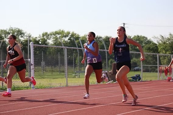 Less than a month until cross country season for Plainfield Pack, Palatine Pack, and North Shore Pack! Check out more information here!

illinoisrunningnews.com/post/the-pack-…
