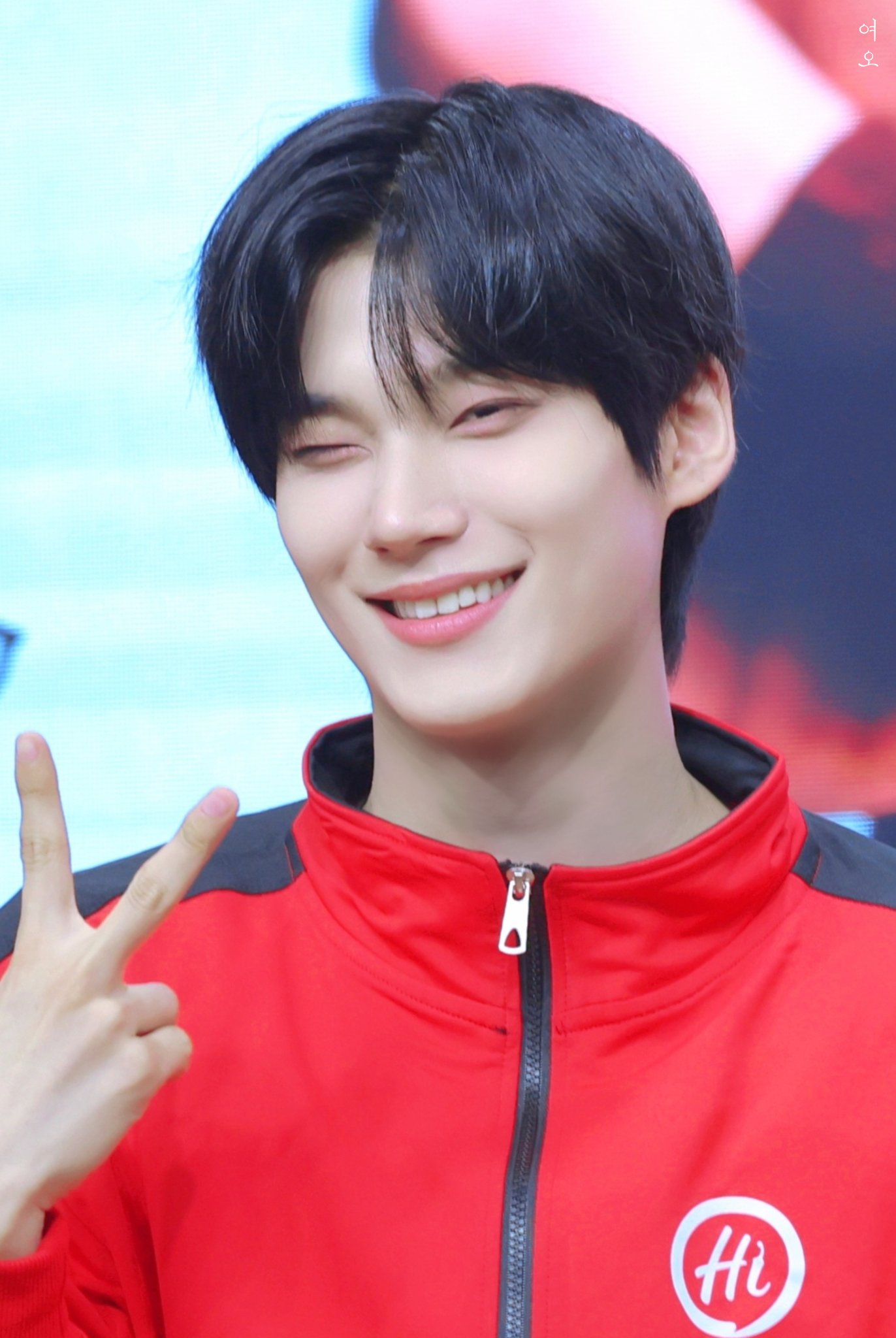 evnne パクハンビン　チェキ　이븐 박한빈 포카 evnne パクハンビン チェキ 이븐 박한빈 포카 evnne