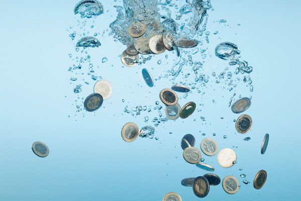 #6Oct Día Internacional del Agua  

La mercantilización del agua

Este líquido, que nadie fabrica, ya es un producto que cotiza y se comercia en los mercados de futuros de materias primas.

✍️<a href="/escribeycombate/">Eder Peña</a> 

📰lainventadera.com/2023/08/26/el-…