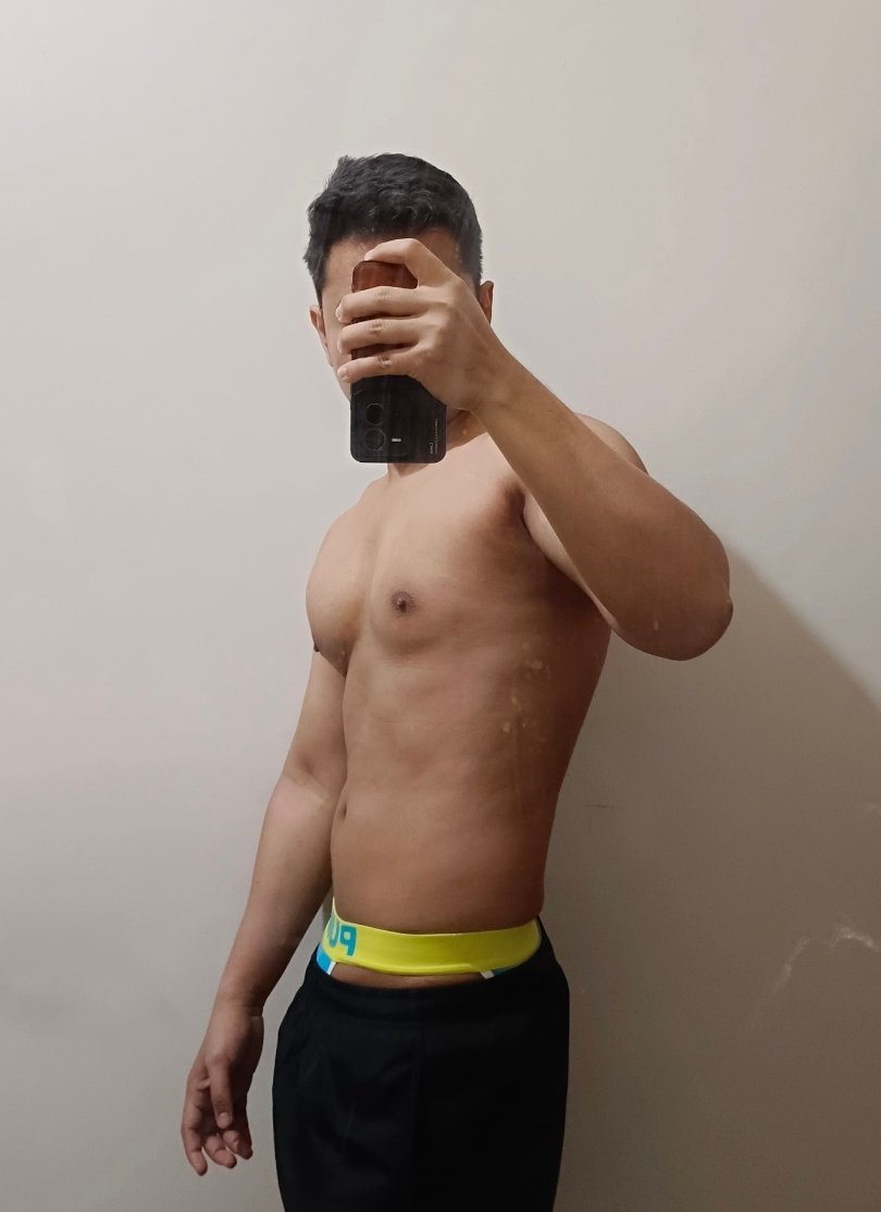 Mr_Tomboy18's tweet image. Kt nya yg kurus2 itu barang ny bagus (gede + pnjg) 
Yg kurus2 spill donk 🤤😍