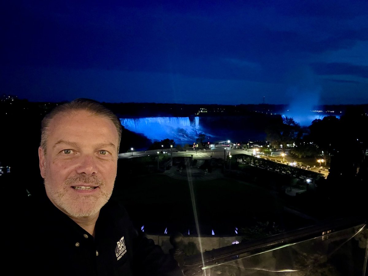 Thank you to <a href="/SurfaceTech_LLC/">Surface Tech</a> for sponsoring me to speak at CAPTG/SWIFT aviation workshop in Niagara Falls CA. I spoke on aramid fiber solutions and case studies in airfield pavements. What a great location to be surrounded by the magnificent Niagara Falls.