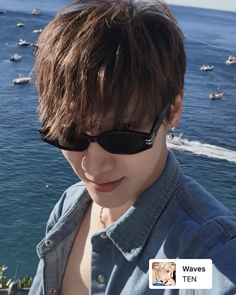 ดูเป็นคนที่จะพูด “มีใครใส่แว่นแล้วเป็นงี้บ้างปะครับ สังเกตดูดีๆนะครับ คือมันหล่อ”