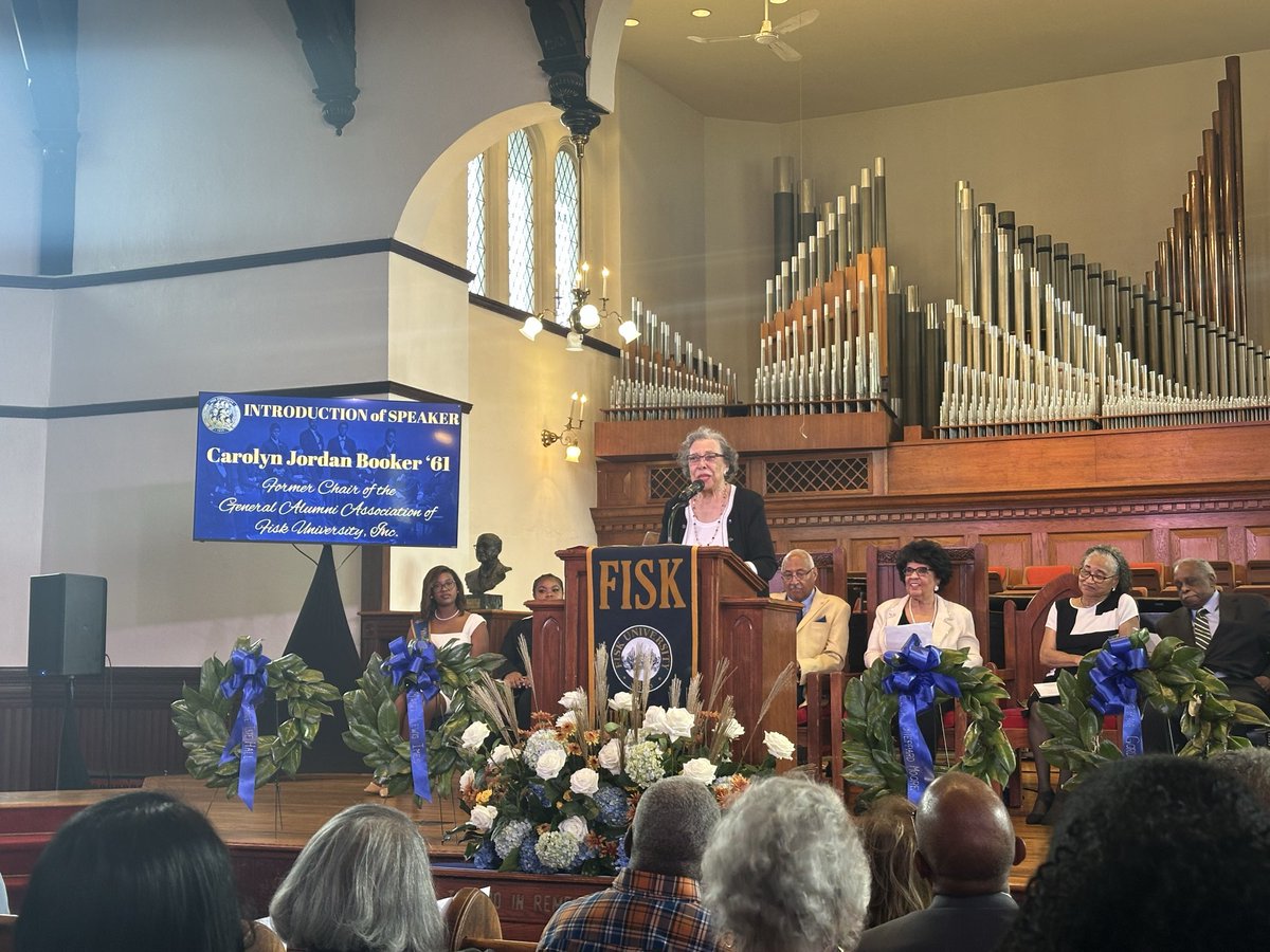 DoctorTJay's tweet image. “…there’s just something about #Fisk…” - Mrs. Carolyn Jordan Booker, ‘61 

#JubileeDay2K25 #FiskUniversity 
@CoryBooker 

Dear ole’ Gold (💛) &amp;amp; Blue (💙)!