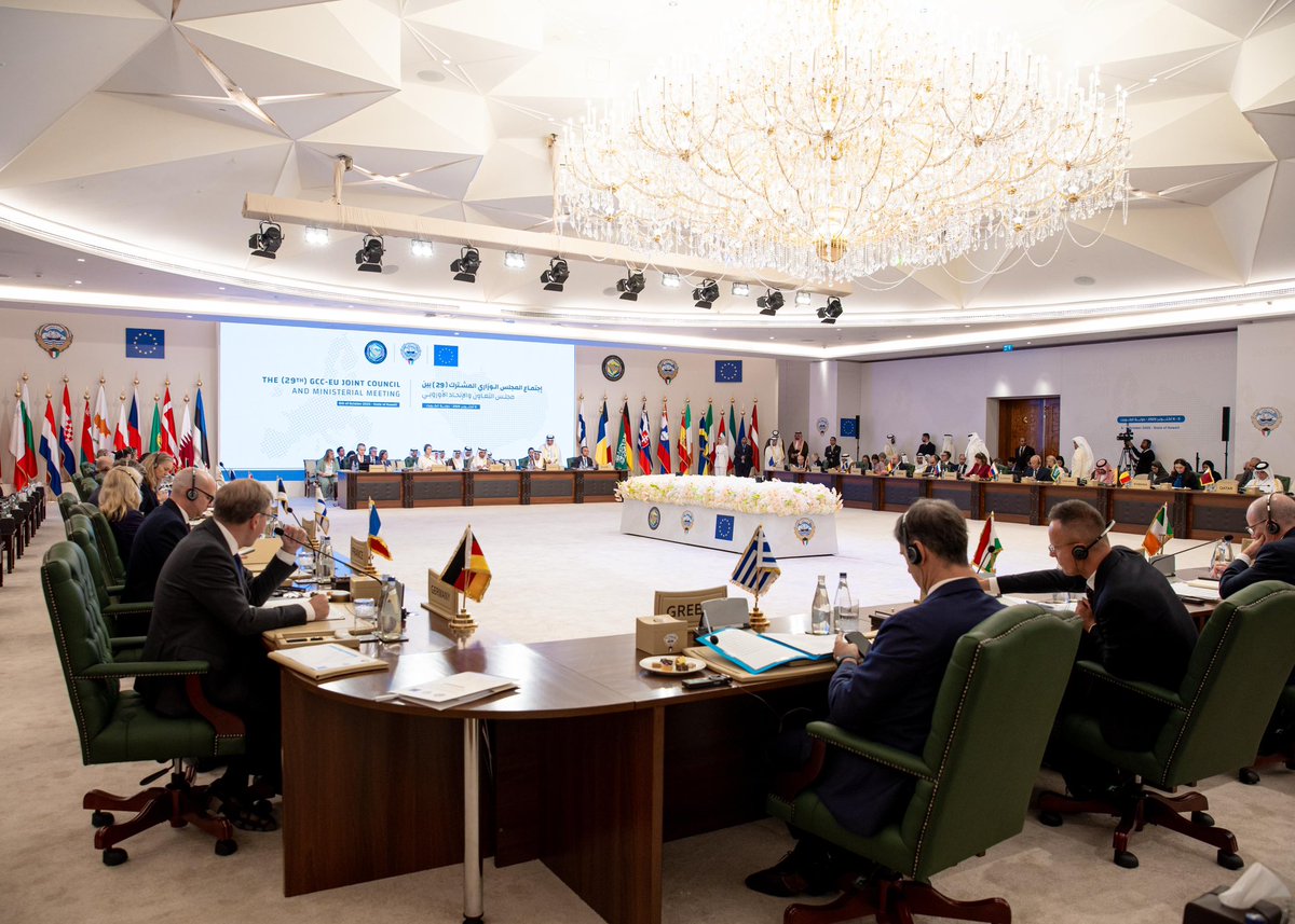 #Kuwait | On behalf of HH the Foreign Minister, Vice Minister of Foreign Affairs H.E. <a href="/W_Elkhereiji/">وليد الخريجي</a> participated in the 29th GCC-EU Joint Council and Ministerial Meeting.