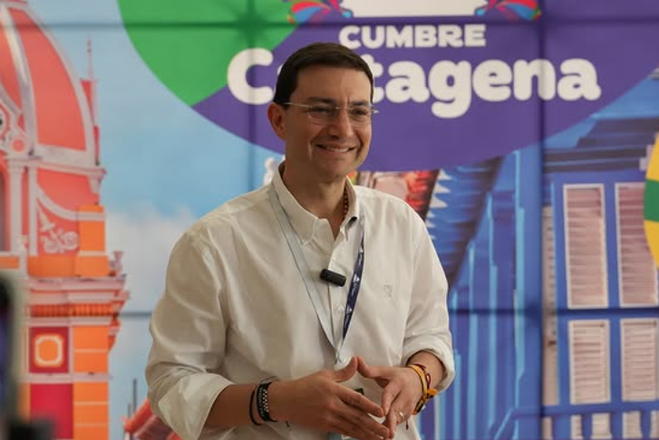 ifmnoticias's tweet photo. Felipe Córdoba aceptó propuesta de unidad de “La Fuerza de las Regiones” para una candidatura única en 2026 
@pipecordoba 
https://t.co/rIDaTVv83u https://t.co/JJfkF9dHqo