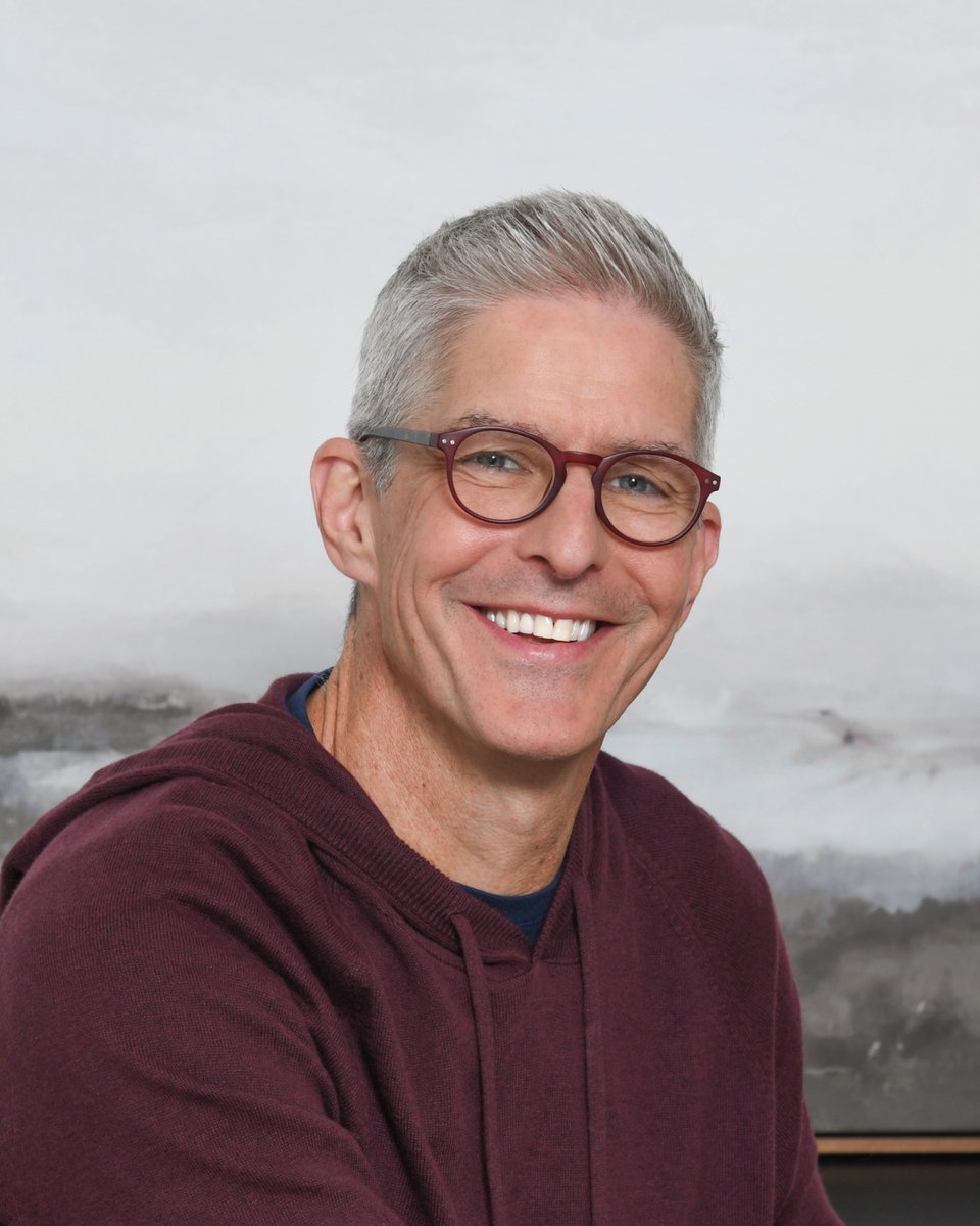 Readers.com® tweet media