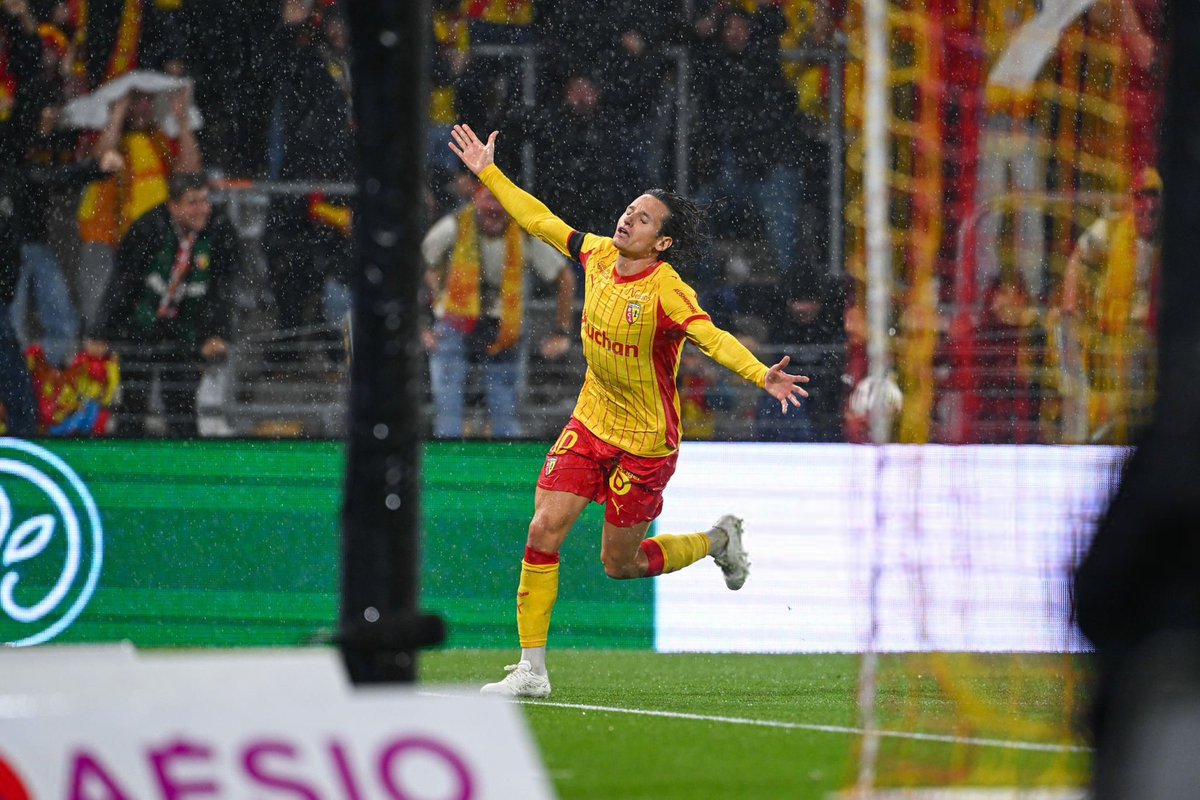 🚨🚨💣 OFFICIEL ! FLORIAN THAUVIN EST DE RETOUR EN ÉQUIPE DE FRANCE ! 🤯🤯🇫🇷

IL REMPLACE BRADLEY BARCOLA BLESSÉ.

QUEL RETOUR EN FORCE DU LENSOIS. 🥵❤️💛