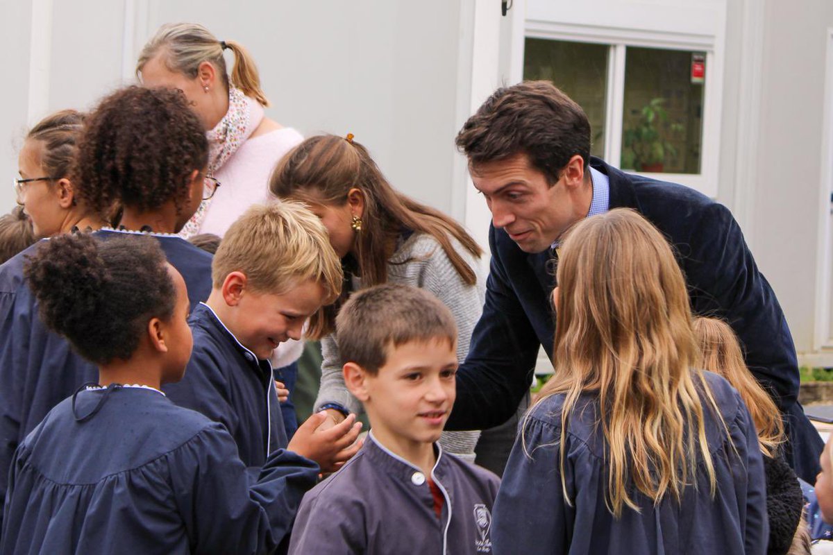 🫶🏻 Ils sont la pierre angulaire de notre mission… Sans les professeurs, ER ne pourrait rien faire ! 

Hier c’était la journée mondiale des enseignants. Une bonne occasion pour nous de leur redire toute l’admiration que nous avons pour eux ✨

Chers professeurs… MERCI 🤩