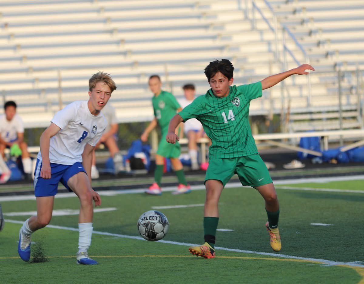 northmont_s's tweet photo. 🚨GAME DAY #15 🚨

We are back for the last week of the regular season, as we make the short trip down to take on @BHSMensSoccer_ ! 

1) JV Vs Brookville JV- 5:30 PM.
2) Varsity Vs Brookville- 7:15 PM.

Come on out and watch what should be some great games! Go Bolts! ⚡️⚽️ https://t.co/ZaQgCQATWX