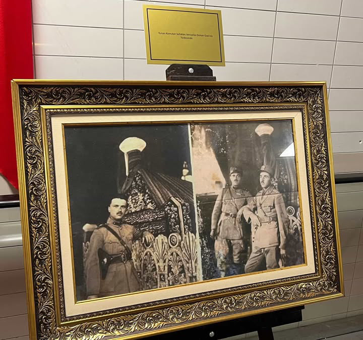 Olaya bak!

Bursa’nın işgalinde Osman Gazi’nin türbesine gelip “Biz geldik Osman! Kalk da ülkeyi kurtar” diyerek sandukayı tekmeleyen Yunan komutanın fotoğrafına Bursa Büyükşehir Belediyesi sergide yer vermiş!

Anlaşılan Bursa tekrar işgal edilmiş.