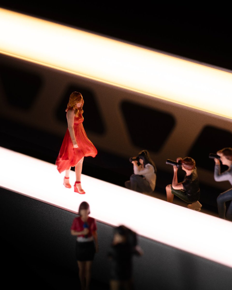 schluterNA's tweet image. Here’s to a weekend as bright as this LIPROTEC runway ✨ Step into next week ready to showcase your best work. 
#LIPROTEC #LightingDesign #TileDesign #WeekendVibes